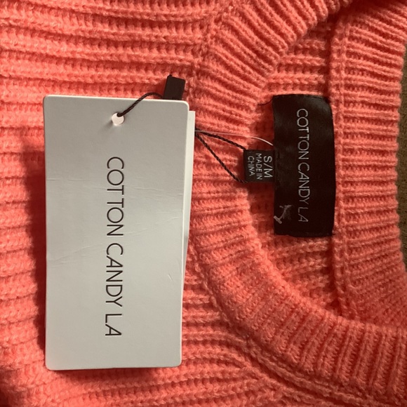 Peach color crop sweater, size S/M, crew neck, rib knit, Cotton Candy LA brand - Picture 2 of 2